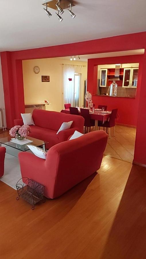 Apartmani Katarina Mundanije Exterior photo